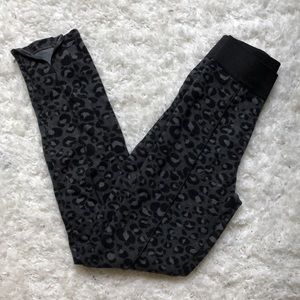 H&M Cheetah Print Workout Leggings